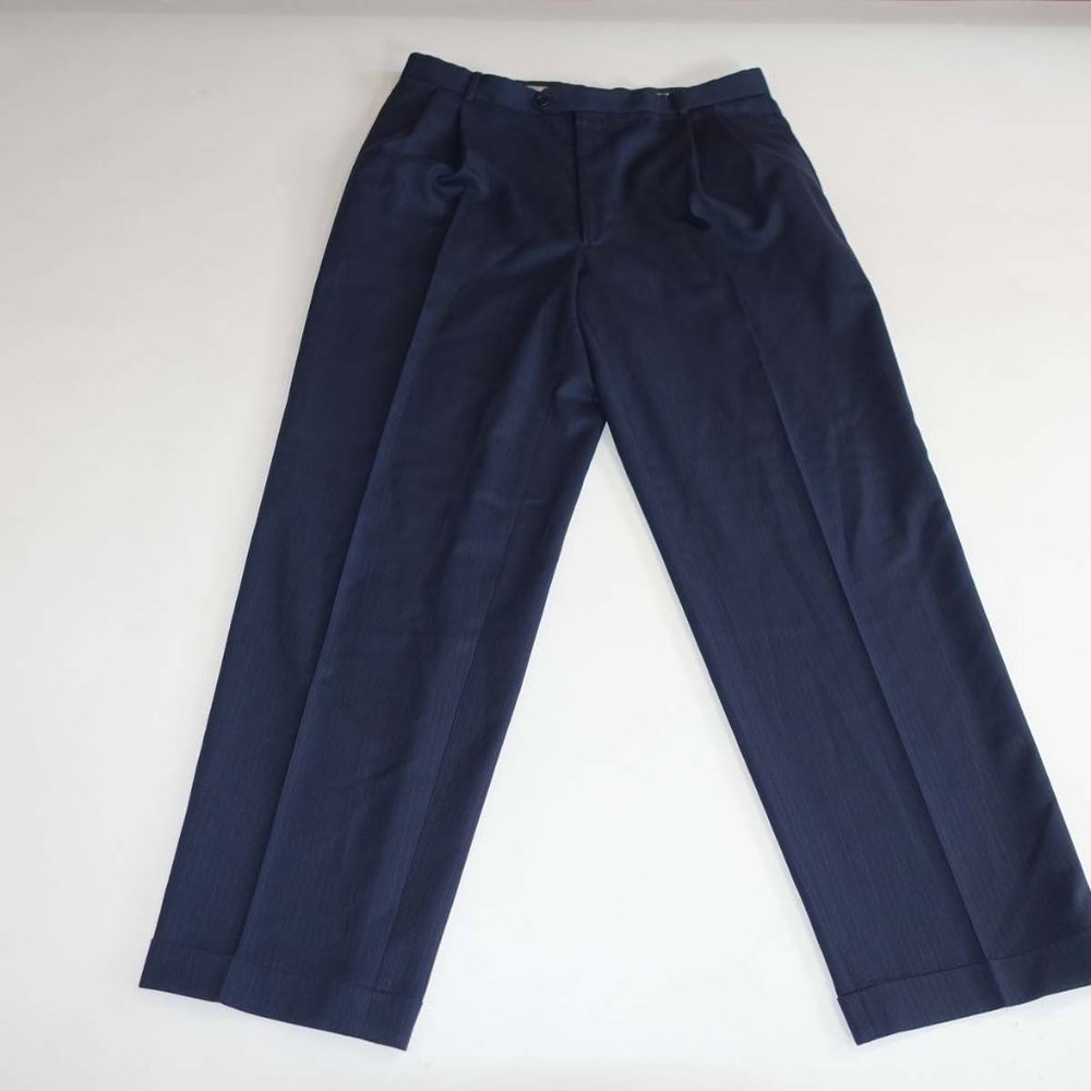 Joseph Abboud Men's 3 Button Suit Size 44 Regular… - image 2